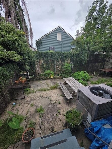 Building Photo - 3820 Perrier St