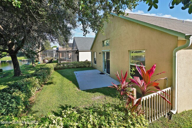 Building Photo - 1541 Wekiva Dr