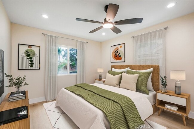 Building Photo - 745 W 106th St