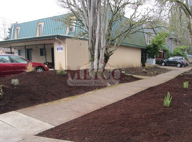 Building Photo - 14401