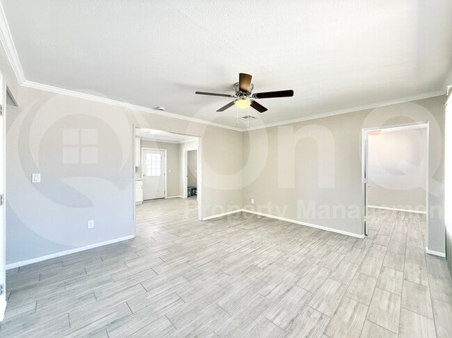 Building Photo - 6402 S 42nd St