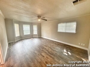 Building Photo - 159 S Hackberry Ave