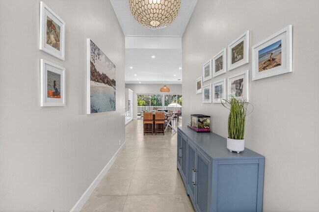 Building Photo - 264 NW 45th St