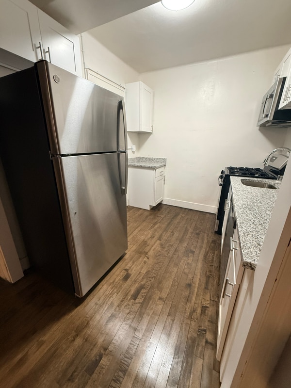 Building Photo - 913 E Kilbourn Ave