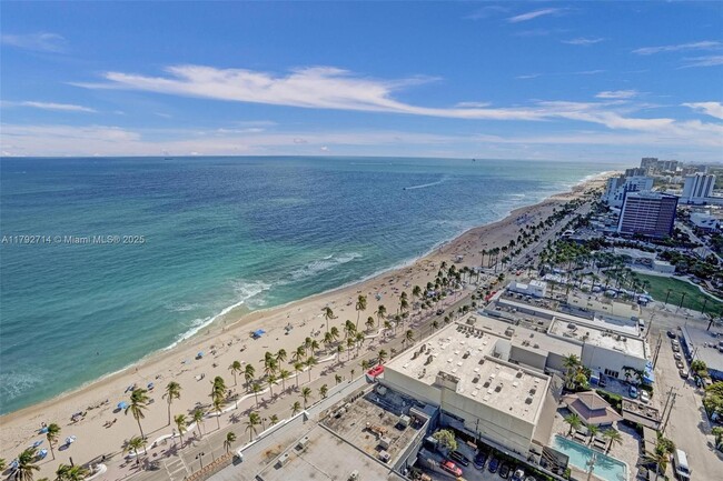 Building Photo - 101 S Fort Lauderdale Beach Blvd