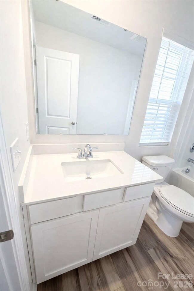 Building Photo - 193 Brentwood Dr