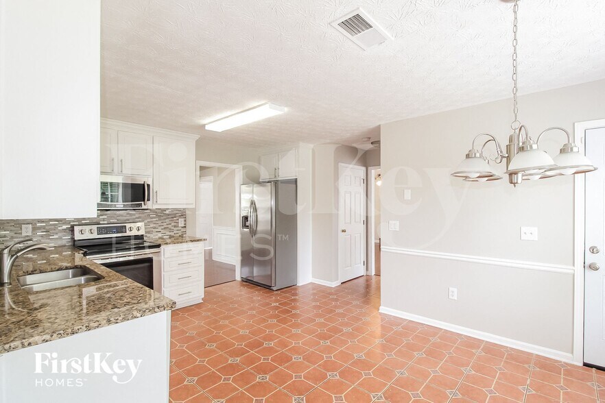 Building Photo - 268 Rockingham Dr