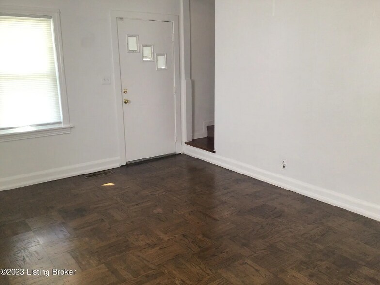 Building Photo - 323 N 38th St