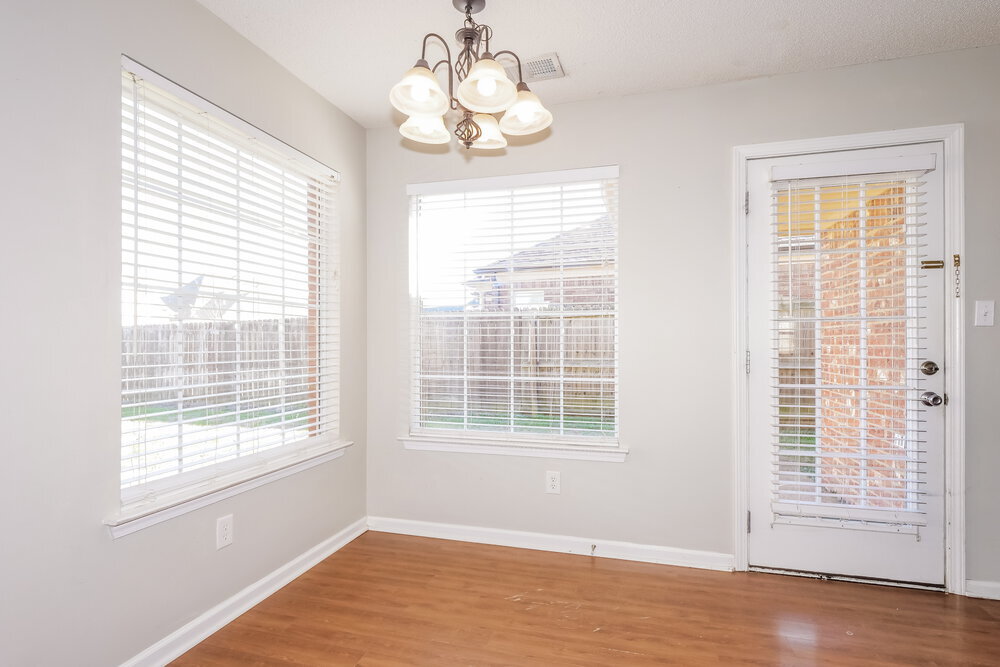 Building Photo - 5810 Bedford Loop E