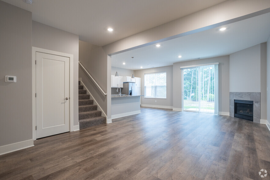 Interior Photo - Evergreen Townhomes