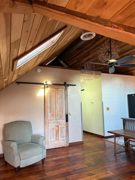 Building Photo - 920 Lafayette Ave