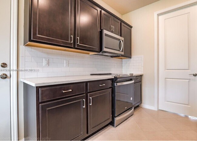 Building Photo - 3932 Long Leaf Ln