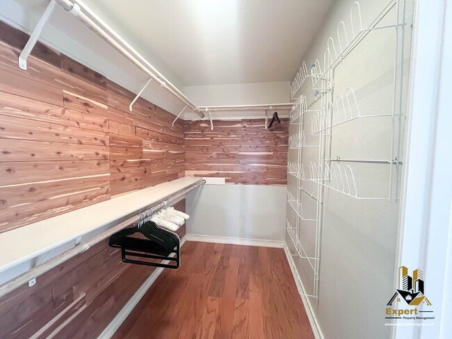 Building Photo - 8204 Eversley Ct