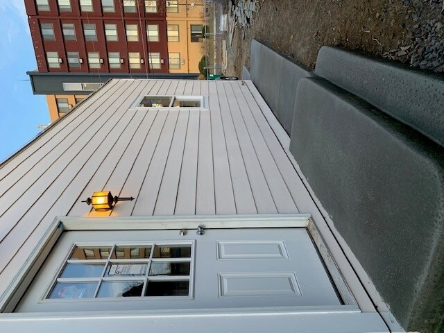 Building Photo - 1420 Dayton St