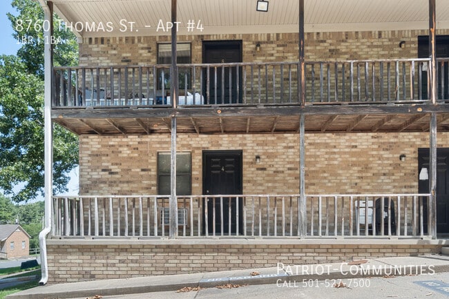 Building Photo - 8760 Thomas St