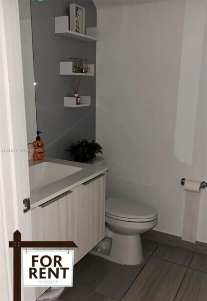 Building Photo - 10521 NW 81st Ter