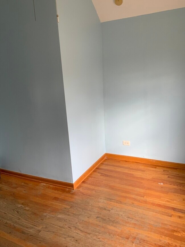 Building Photo - 1165 S Humphrey Ave