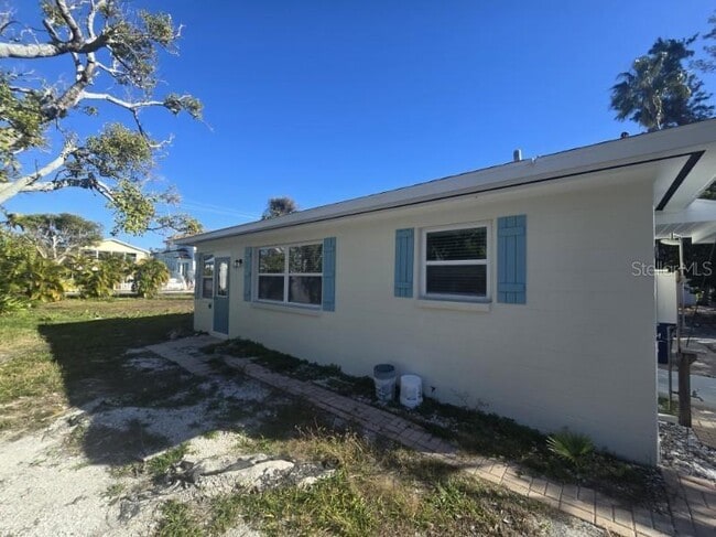 Building Photo - 107 29th St