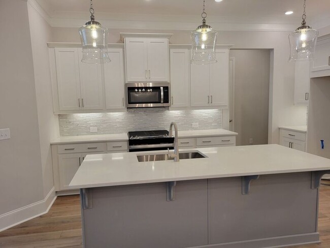 Building Photo - 2130 Cosette Ln