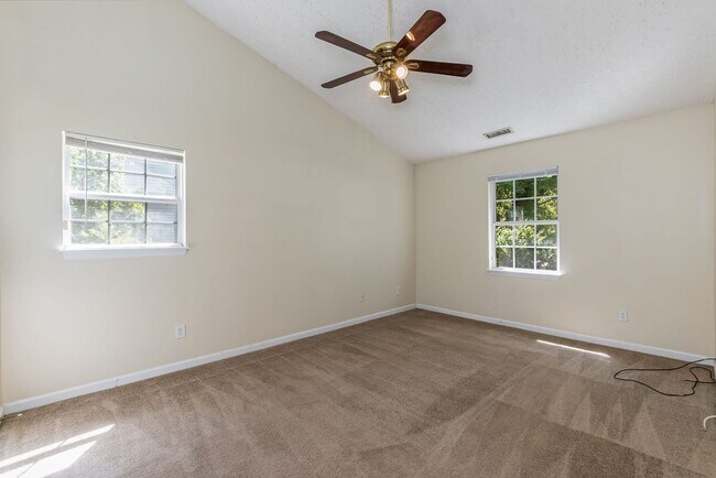 Building Photo - Wonderful 3 Bedroom Raleigh Ranch Home