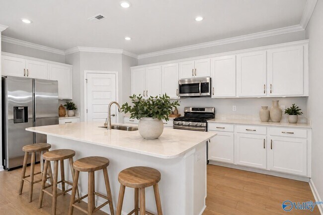 Building Photo - 302 Allene Wy