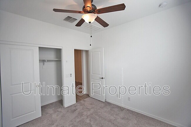 Building Photo - 12624 W Nogales Dr