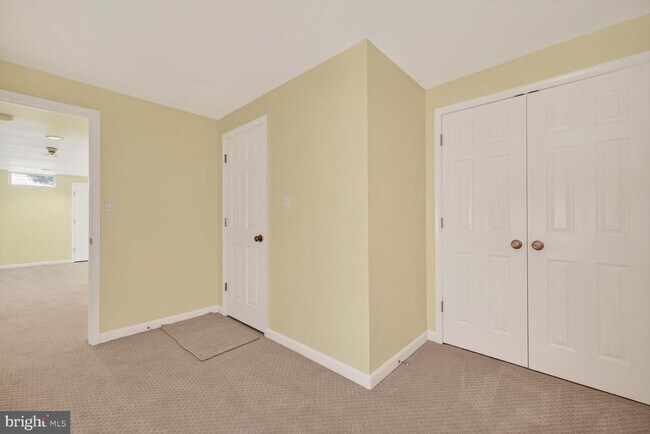 Building Photo - 12320 Pissaro Dr
