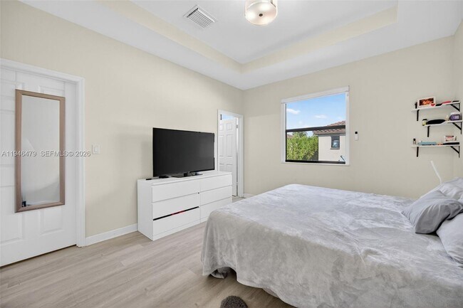 Building Photo - 11527 SW 248th Ln