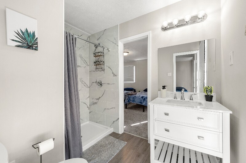 Building Photo - 5330 Warrington Pl