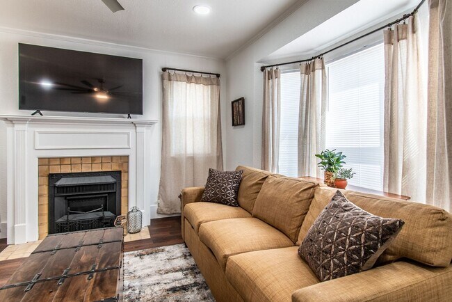 Building Photo - Ready for move in