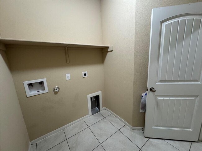 Building Photo - 3108 Armidale Dr