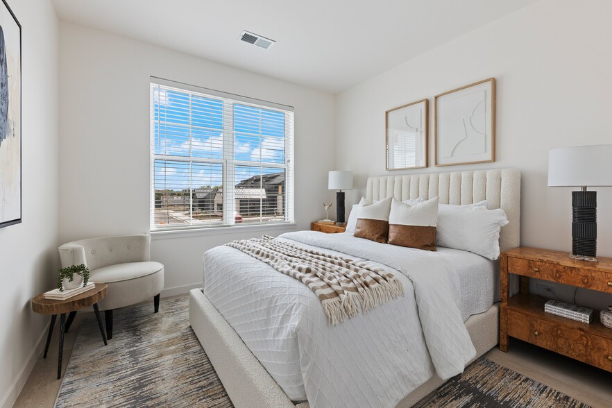 2x2 Second bedroom - The Belvedere Apartments