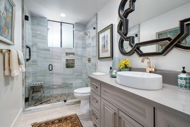 Building Photo - 76 Princeton Dr