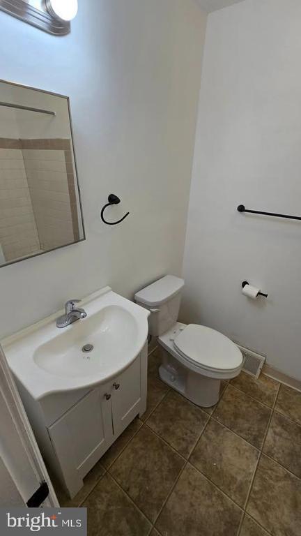 Building Photo - 1515 N 60th St