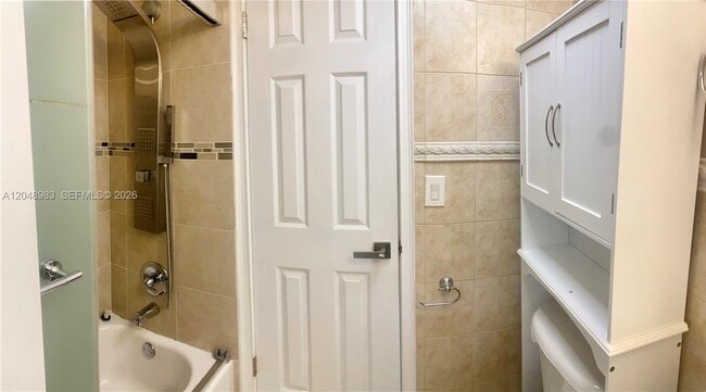 Building Photo - 4255 N University Dr