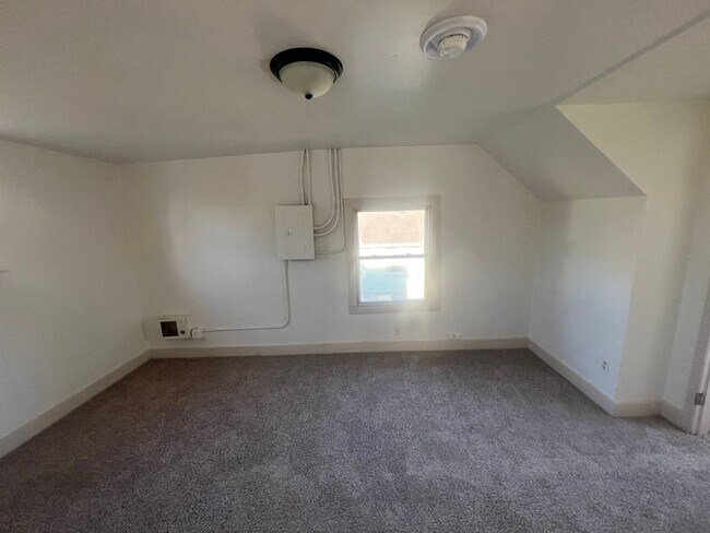 Building Photo - 2417 W Jolly Rd