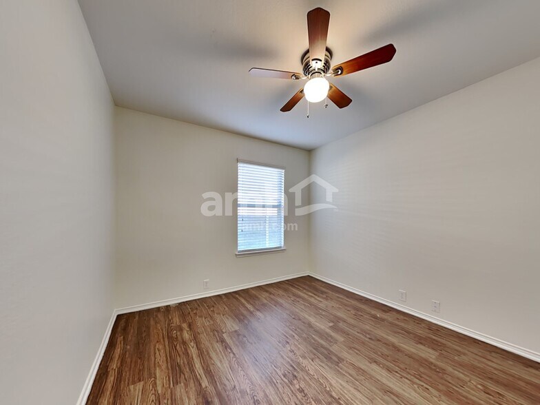 Building Photo - 1813 Wind Dancer Trail