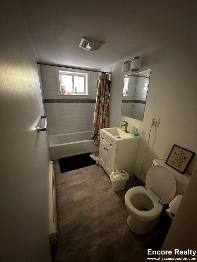 Building Photo - 63 Selkirk Rd