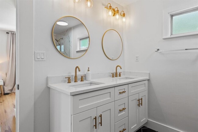 Building Photo - 25413 Pedernales Point Dr