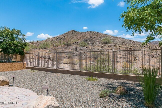 Building Photo - 26833 N 14th Ln