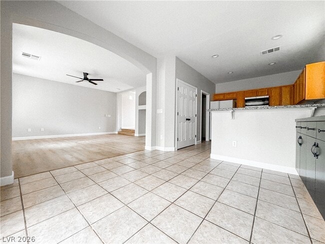 Building Photo - 9137 Adamshurst Ave