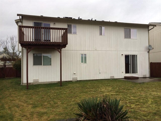 Building Photo - 5616 107th Pl NE