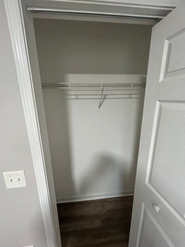 Building Photo - 1379 Pampas Cir