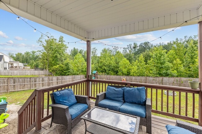 Building Photo - 1145 Camellia Dr