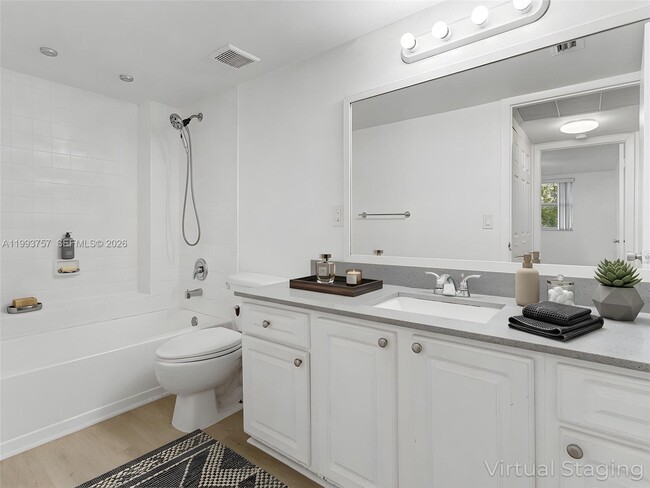 Building Photo - 8343 Lake Dr