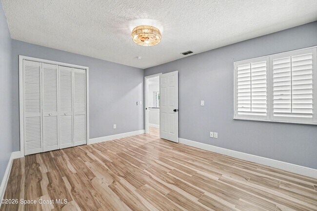 Building Photo - 8741 Seagrape Ct