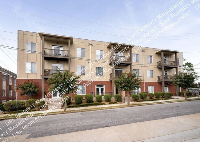 Building Photo - 863 Flynn St