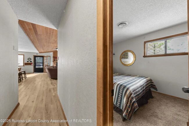 Building Photo - 119 Chaparral Dr
