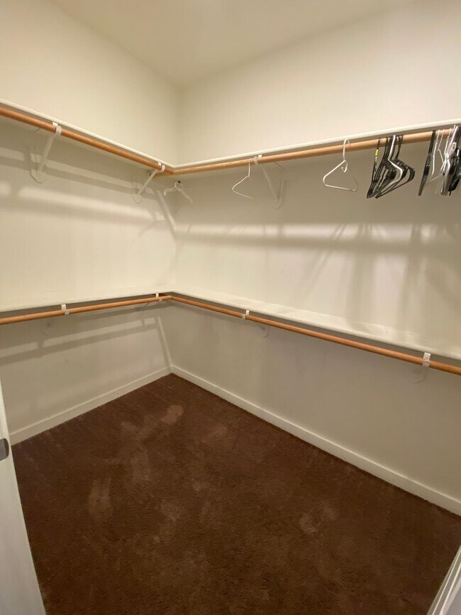 Building Photo - Welcome to the Best Deal in Town. Fully furnished 4 BD 2 BA house on a corner lot