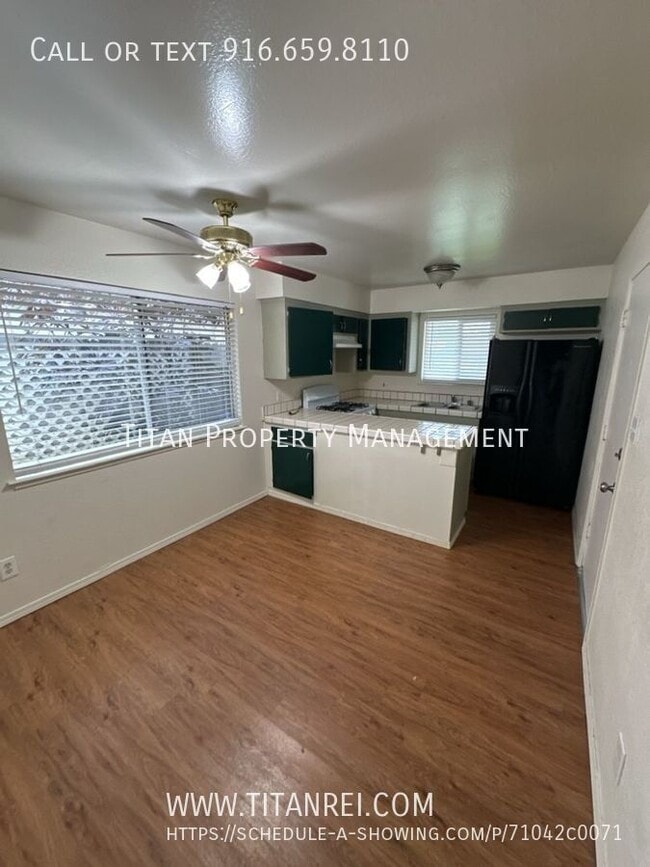 Building Photo - 6000 Bourbon Dr